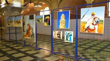La peinture sur vitrail subjugue le visiteur à Oran
