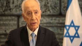 بيريز: مستعد للقاء روحاني وإيران ليست عدواً