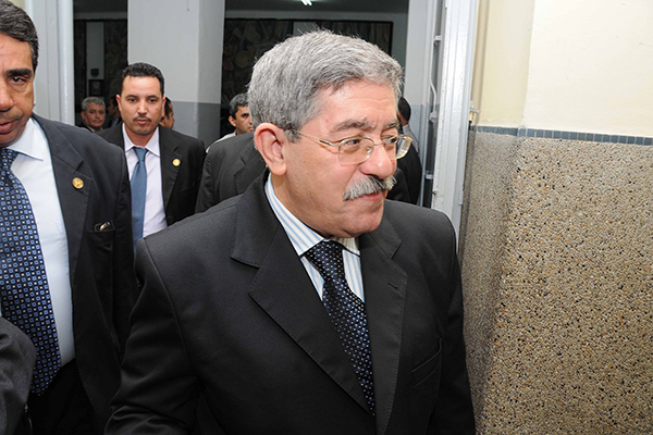 Ouyahia orders to prepare reports on frozen projects