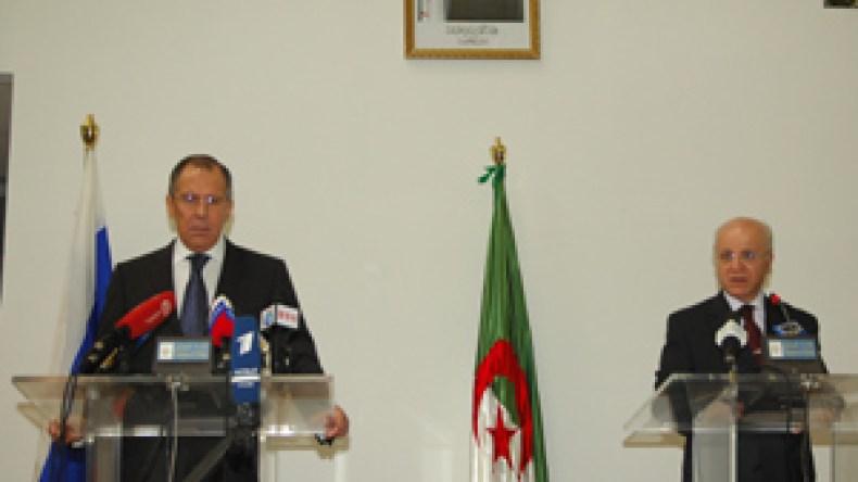 الجزائر تدعو إلى وقف فوري للعمليات العسكرية في ليبيا