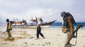 مسير الباخرة الجزائرية يشرع في مفاوضات مع القراصنة