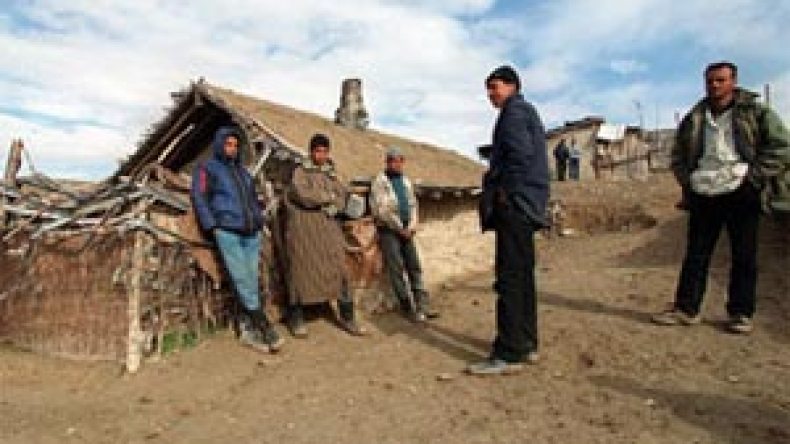 مواطنون “يعاقبون الدولة” بالإدلاء بمعلومات خاطئة وبضرب الأعوان