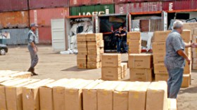 التحقيق في صفقات مشبوهة بـ11 ميناء