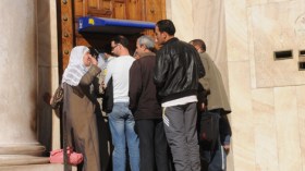 “منحة العيد” تحرّض مستخدمي البريد على “احتجاز” أجور المواطنين