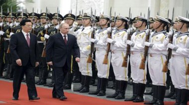 La Chine et la Russie unies sur la Syrie, dit Pékin en recevant Poutine