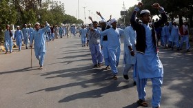 باكستان: اشتباكات عنيفة بين الشرطة ومحتجين إسلاميين