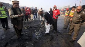 عشرة قتلى في هجوم انتحاري في باكستان