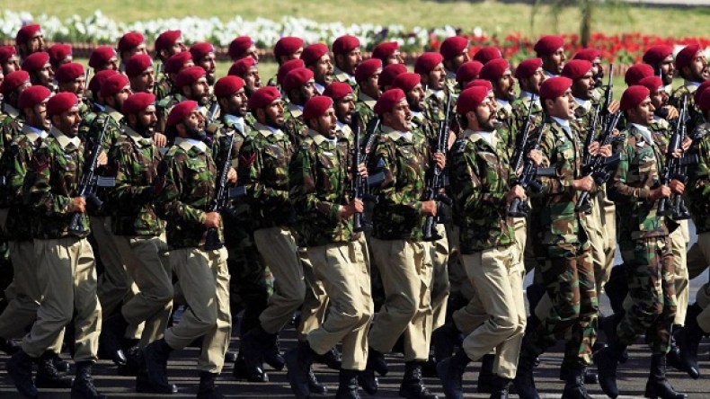 باكستان سترسل قوات إلى السعودية