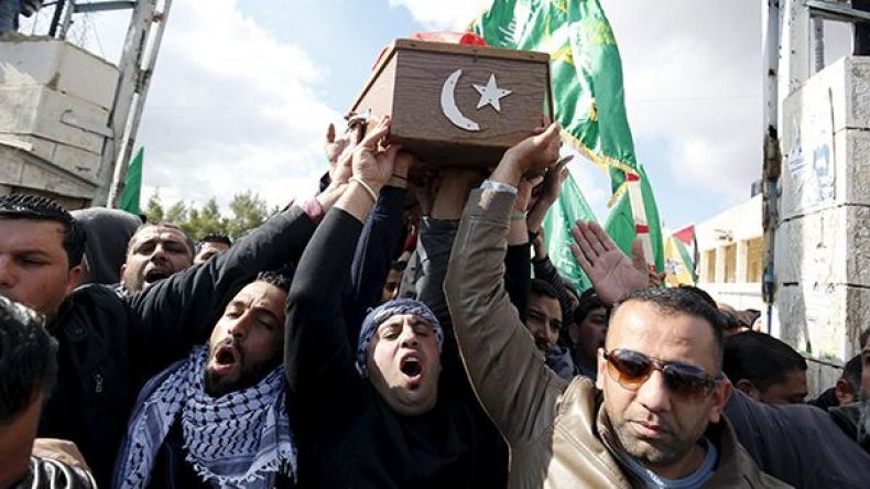 تشييع جثامين 17 شهيداً فلسطينياً في الخليل