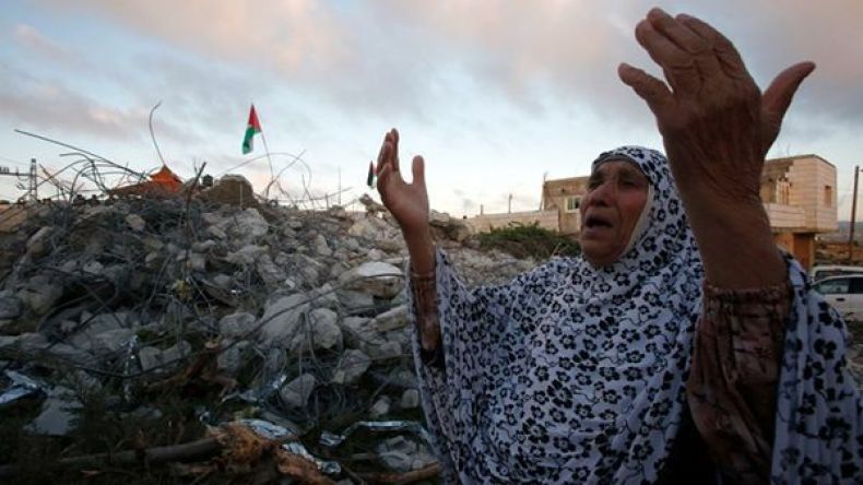 جيش الاحتلال يهدم منزل فلسطيني متهم بقتل مستوطنة