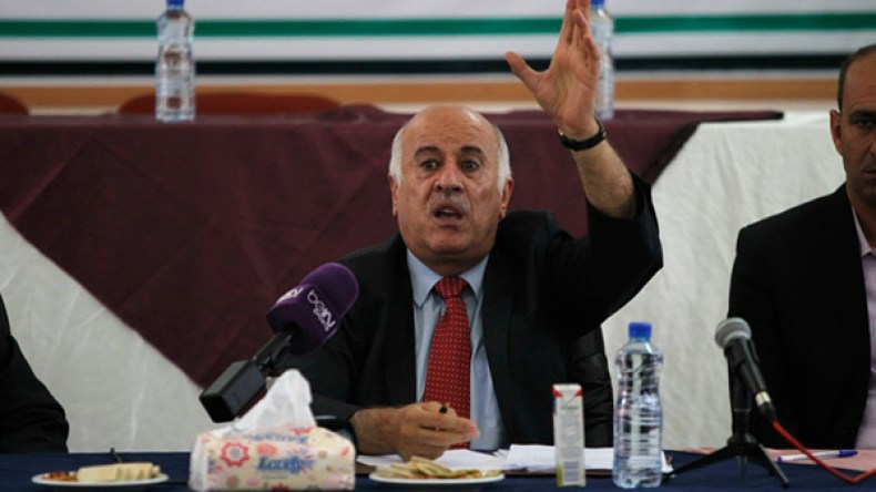 مصر تمنع المسؤول الفلسطيني جبريل الرجوب من دخول أراضيها