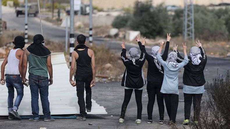 قوات الاحتلال تقتل فلسطينية في الخليل