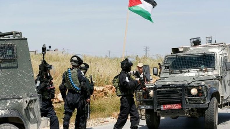 جيش الاحتلال يسلم بـ”الخطأ” جثة شهيد فلسطيني إلى ذويه!