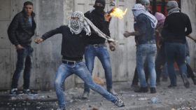 شرطة الاحتلال تصيب فلسطينياً قالت إنه نفذ عملية طعن