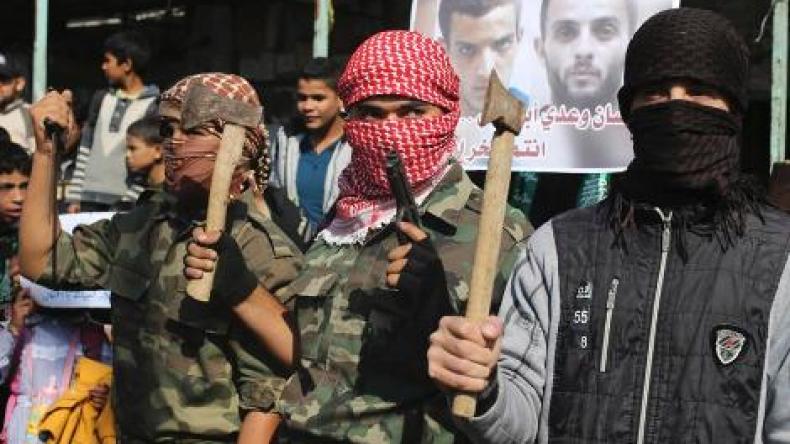 حماس: الفلسطينيون على أبواب انتفاضة حقيقية عنوانها القدس