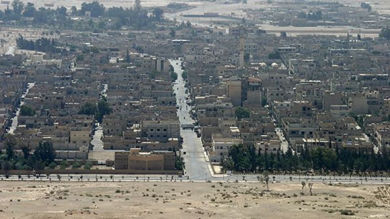 26 قتيلاً في قصف جوي قرب تدمر وسط سوريا