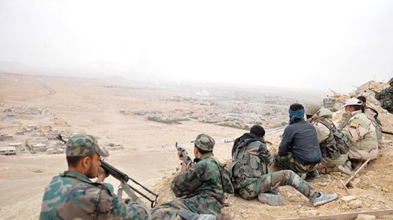 مقتل قيادي في “داعش” في غارة قرب الرقة