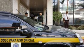 السلطات البنمية تداهم مكاتب شركة موساك فونسيكا