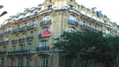 Retired General interrogated in France because of his wife