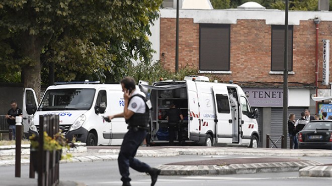 خيوط عراقية سورية بعد كشف مشغل لصنع المتفجرات قرب باريس