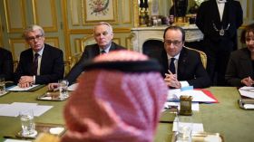 فرنسا تشدد على “العلاقة الإستراتيجية” مع السعودية