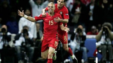 Porugal 2- 0 Turkey