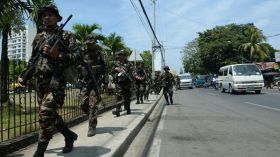 الفلبين تحقق في الهجوم على الداعية عائض القرني