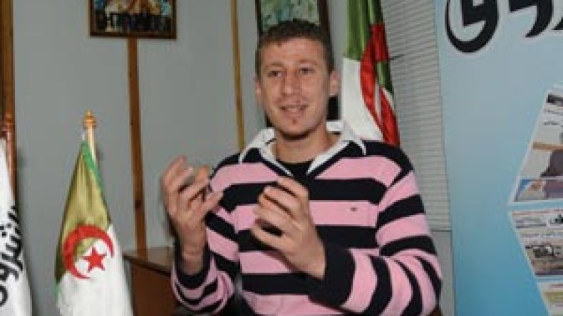 فرقة “وفاء الروجي” تجمع المفتش الطاهر بالحراقة