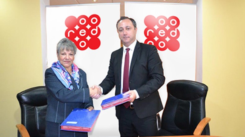 “إقرأ” تتسلم جائزة “اليونسكو – كونفوشيوس” لمحو الأمية 2014