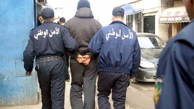 توقيف مزوّر وثائق طلبات التأشيرات