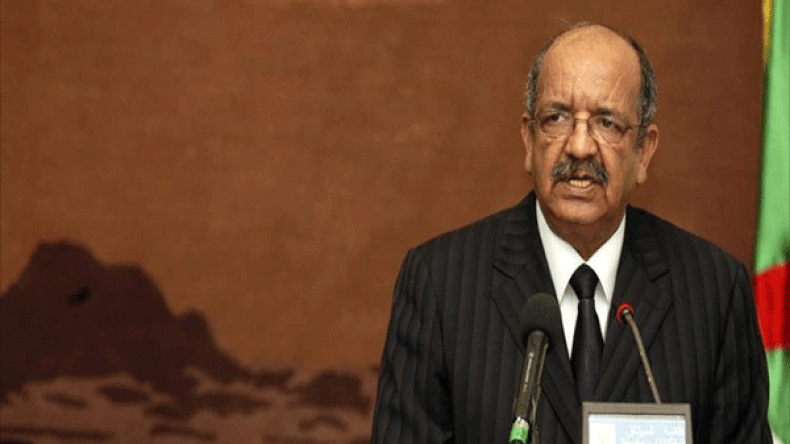 مساهل يقترح إنشاء شركة طيران شبه اقليمية موجهة لإفريقيا