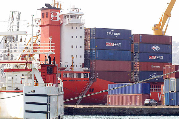 Thirty-Two Months For Algerian Government To Cancel Import Licenses To European Union