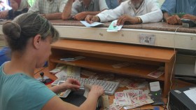 تمكين المتعاقدين والمتقاعدين بالبريد من مزايا الخدمات الاجتماعية