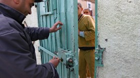 ولائم وأعراس لاستقبال المفرج عنهم من السجون !