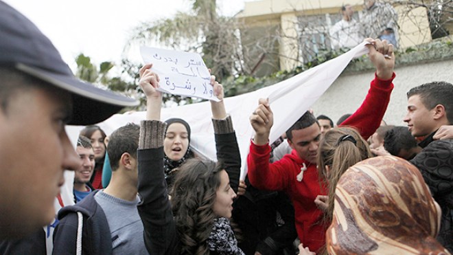جامعات تعيش على صفيح ساخن وطلبة يقاطعون الإمتحانات