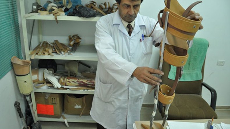 سماسرة يجنون الملايير “على ظهر” المعوّقين!