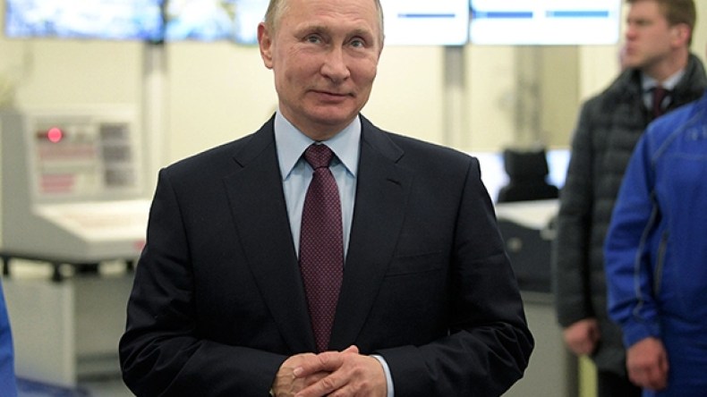 بوتين يصل إلى مصر بعد زيارة مفاجئة إلى سوريا