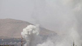 23 قتيلاً في ضربات جوية شرق سوريا