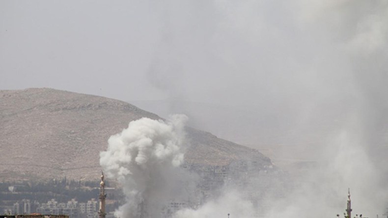 23 قتيلاً في ضربات جوية شرق سوريا