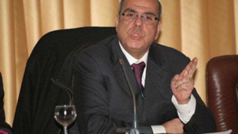 “لدينا الوقت الكافي لمنح الكاف اسم الملعب الذي يحتضن مواجهة المغرب”