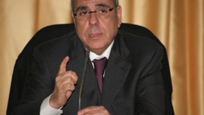 المكتب الفيدرالي يفرض إشراك الشبان ويتوعد الأندية  المخالفة