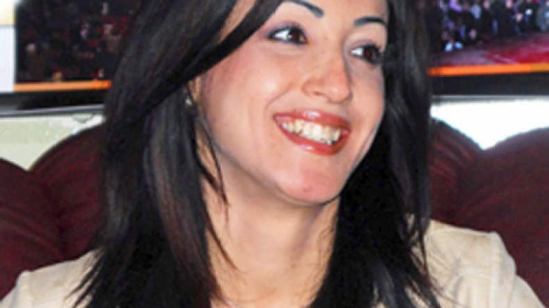 بطلة “أخام نالدا مزيان” رزيقة فرحان تعتزل التمثيل وتستقر بفرنسا