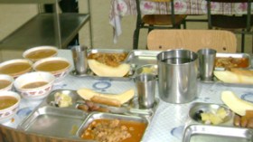 لحوم‭ ‬فاسدة‭ ‬ومواد‭ ‬غذائية‭ ‬منتهية‭ ‬الصلاحية‭ ‬في‭ ‬مطاعم‭ ‬الرحمة