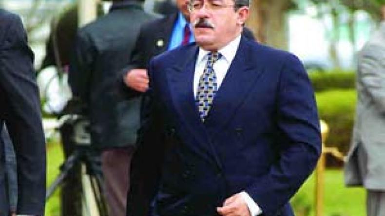 الأرندي يسيطر على إدارة جلسة المصادقة على التعديل الدستوري