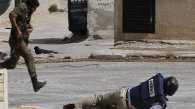 مراسلون بلا حدود: 67 صحافياً قتلوا عام 2015