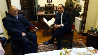 Hollande rend hommage aux soldats musulmans