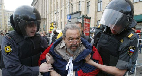 Moscou: plusieurs perquisitions chez des leaders de l'opposition