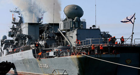 Moscou envoie 2 navires de guerre vers sa base militaire en Syrie