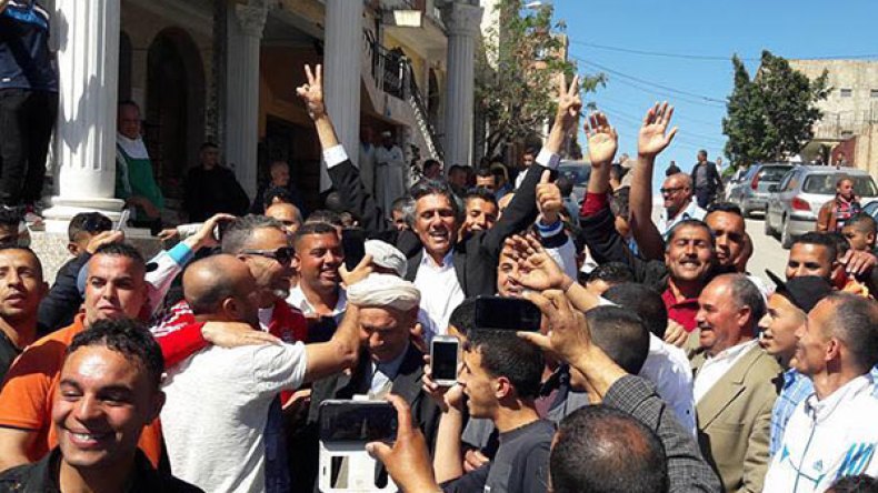 نكاز يُفسد “عرس” تكريم شكيب خليل في الشلف!