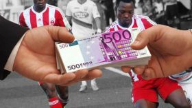 أجانب يتقاضون أجورهم بالأورو والدولار في “السكوار” !